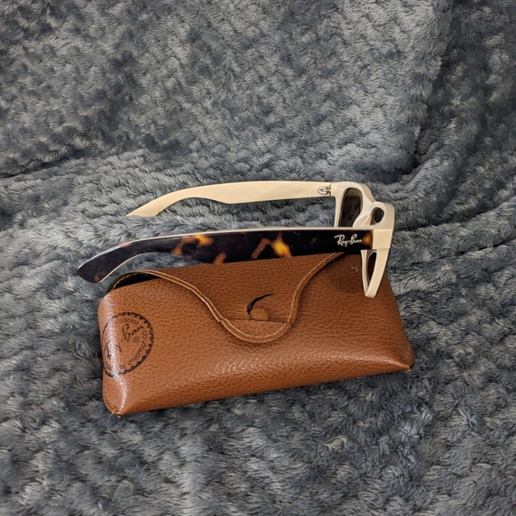 Ray Ban sunglasses - Picture 3 of 4
